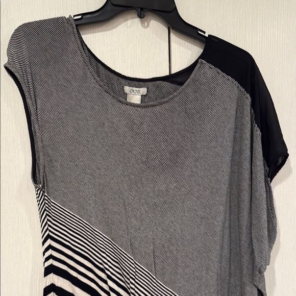Striped Black and Gray Asymmetrical tunic top - Picture 2 of 9